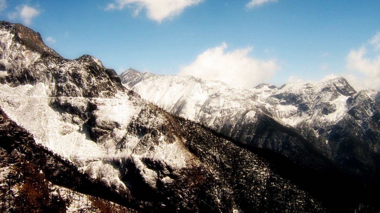 Decrease in Himalayan glaciers, study warns of flash floods, depleting water resources